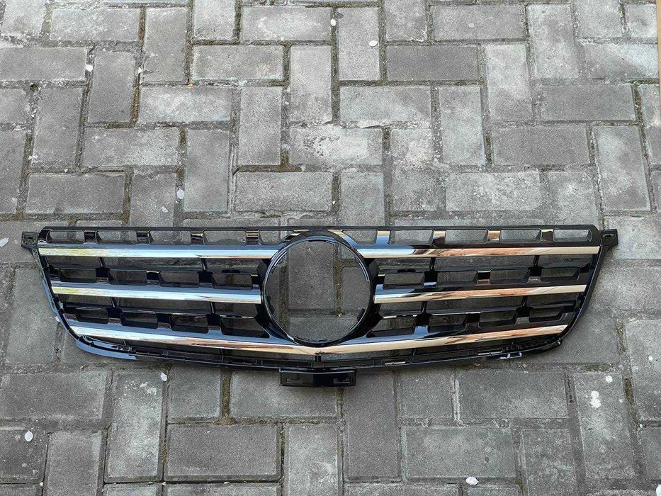 Решітка радіатора ML W166 МЛ 2011-2015р. решетка