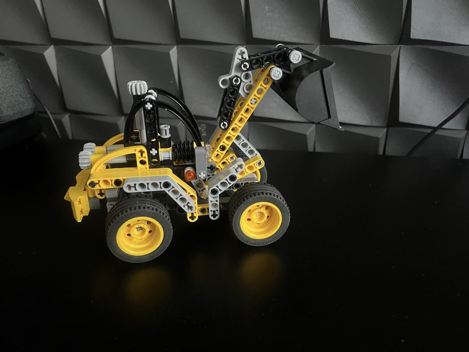 LEGO 8271 Technic Koparka Mędłów •