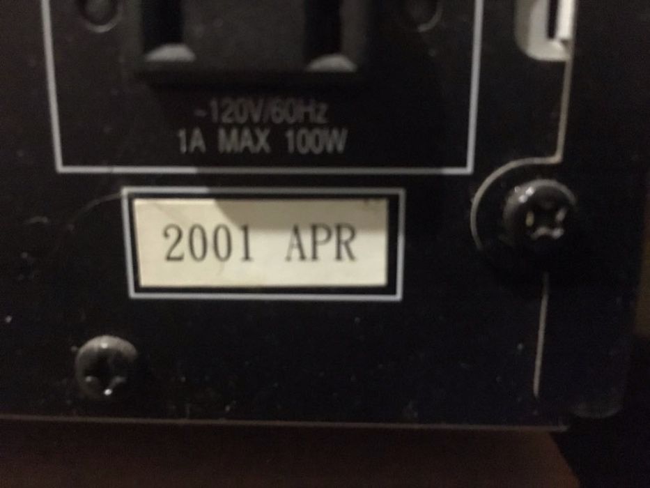 Продам-обменяю топ-ресивер Harman Kardon AVR 7000