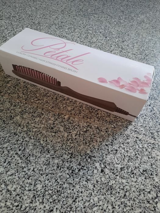 Escova alisadora nova