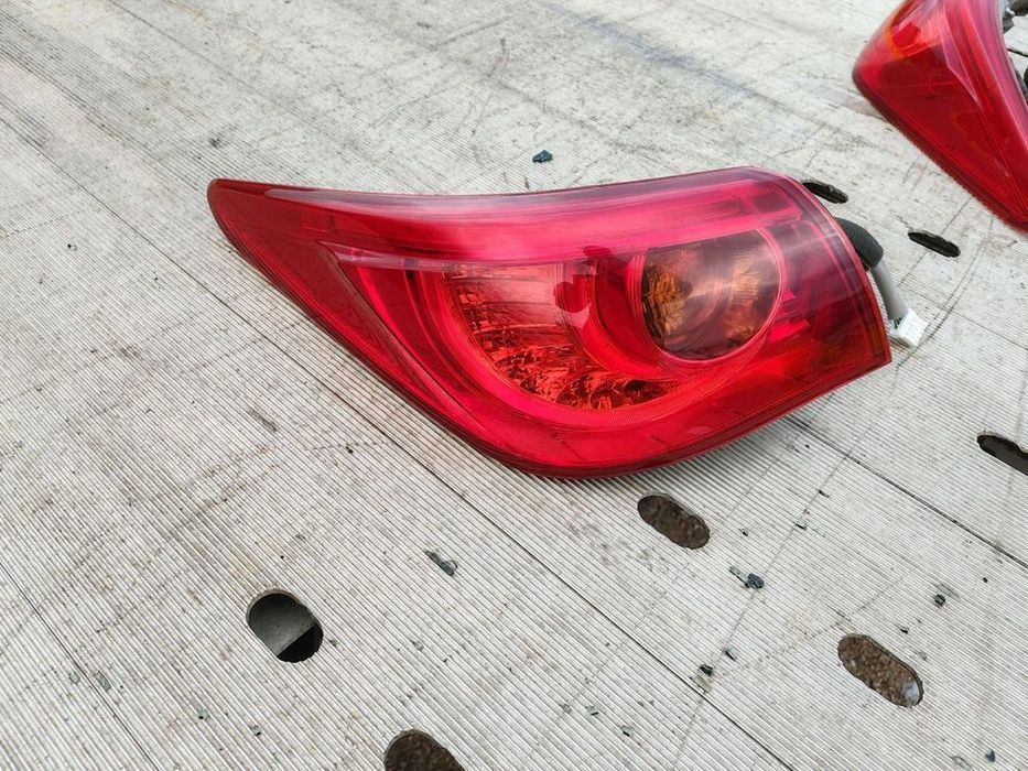 lampa lewa tył tylna infiniti q50 13-