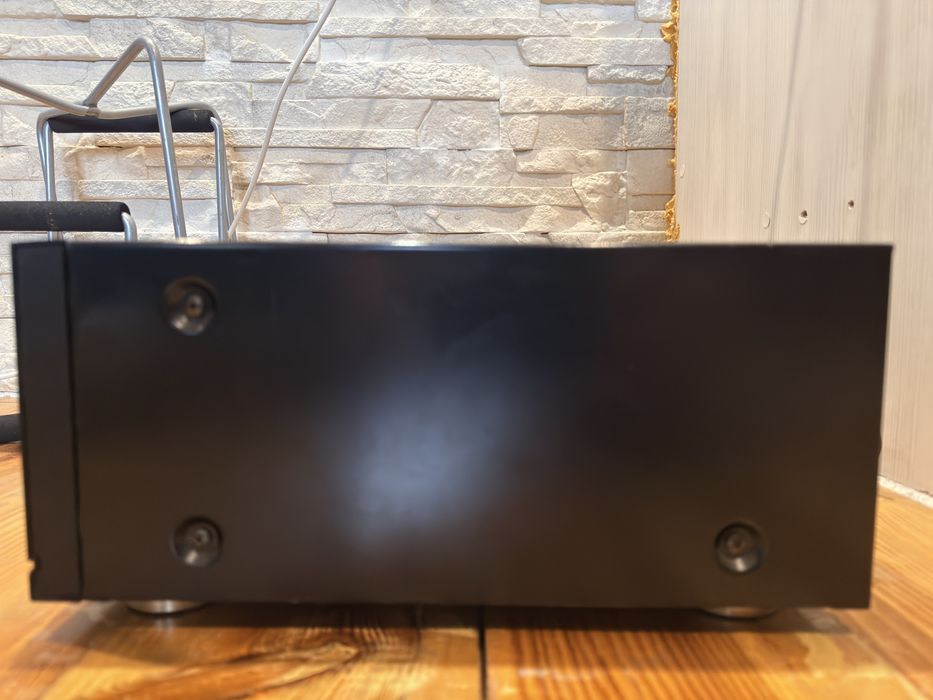 Wzmacniacz Akai AM-37