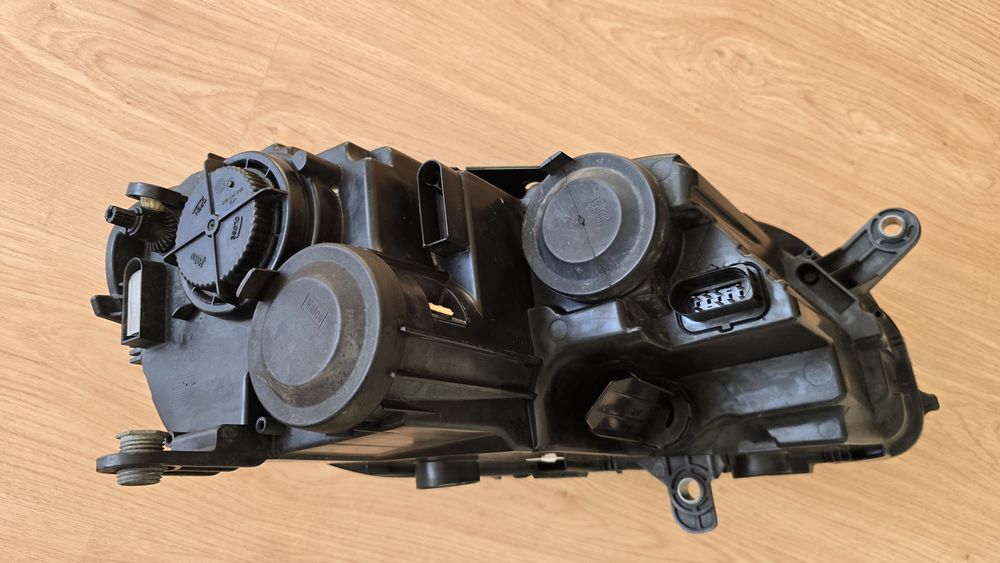 Фара передняя левая Volkswagen Passat b7 Европа. 3AB 941 005, 90003372