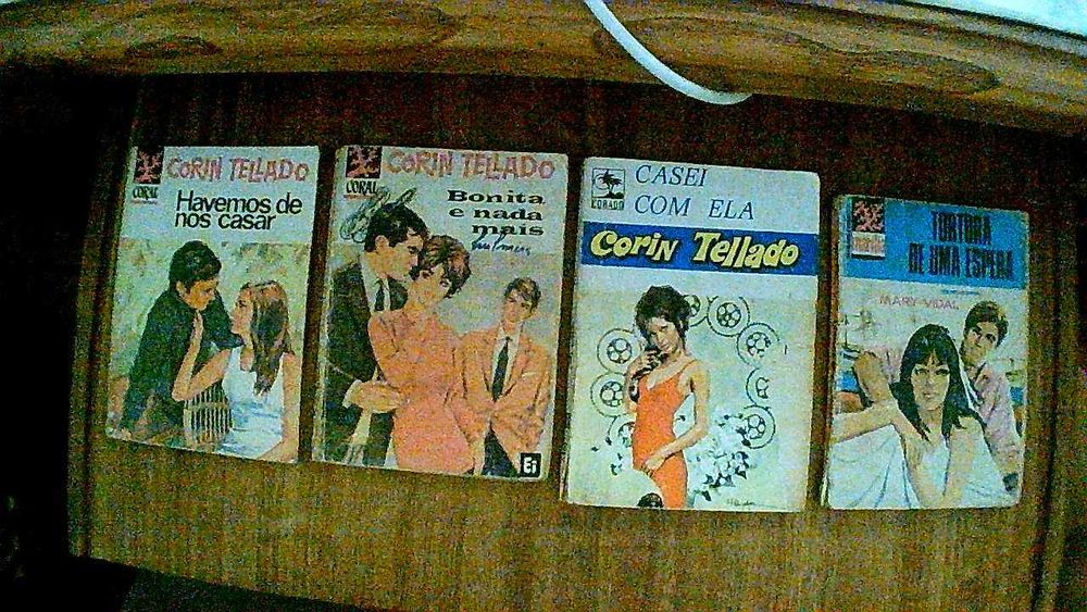 livros antigos romance e policiais cowboys
