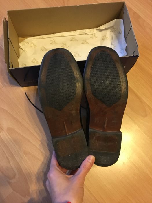 Czarne buty do garnituru eleganckie rozmiar 36