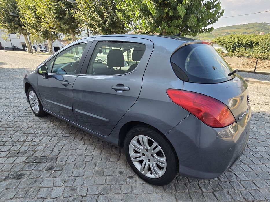 Vendo carro impecável