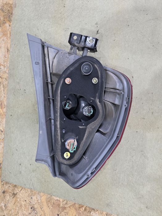 Lampa prawa tył tylna Honda Jazz II 2 04r