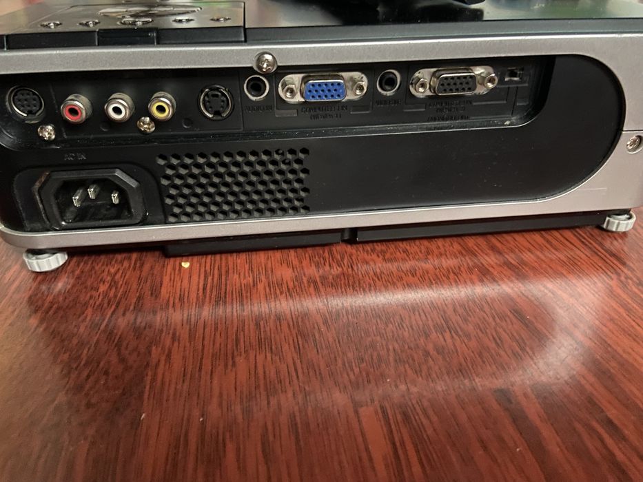 Проектор Toshiba TLP-X2500 новая лампа