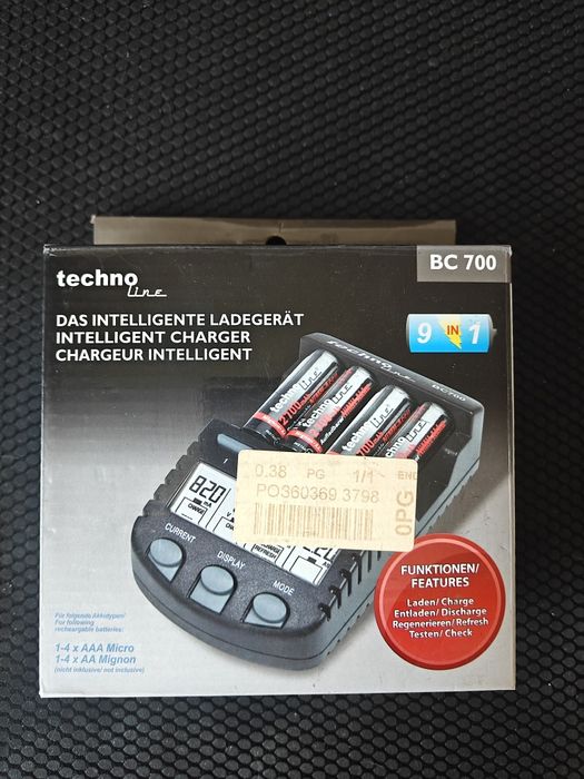 Зарядний пристрій Techonoline BC700 .