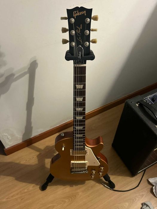 Guitarra Gibson Future Tribute Gold Top Les Paul