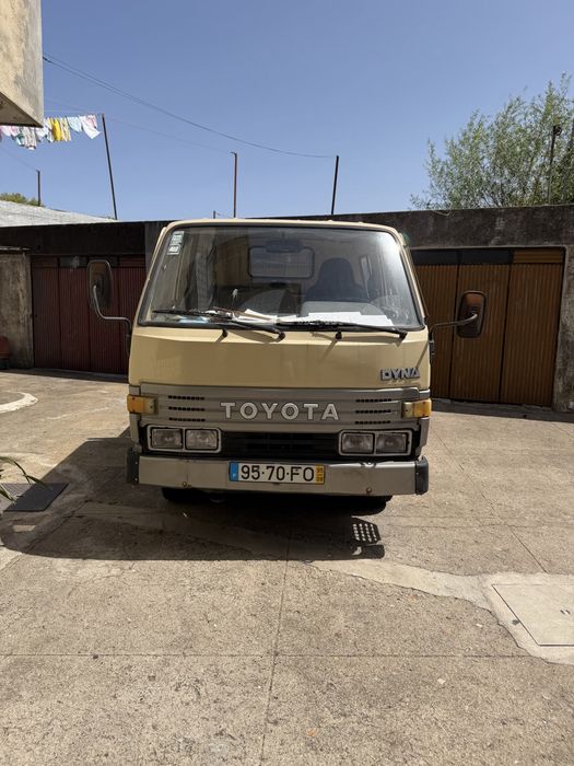 Toyota Dyna 150 7 comercial ligeiros