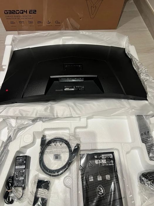 Monitor gaming msi G32CQ4E2