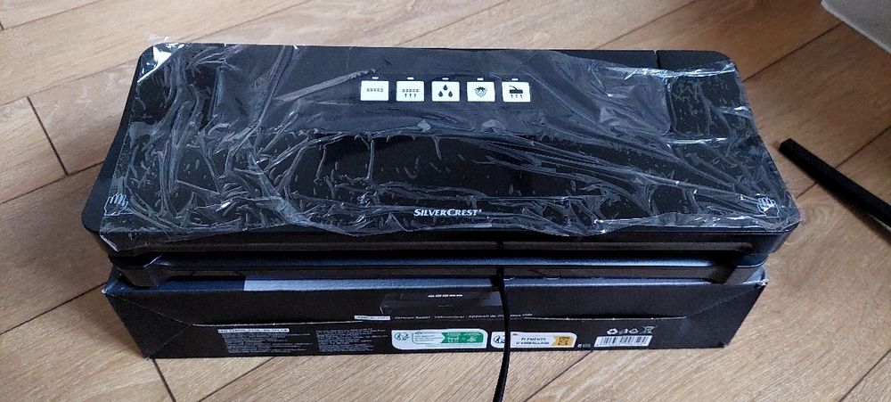 Новий вакууматор Silver Crest + 3 рулони плівки