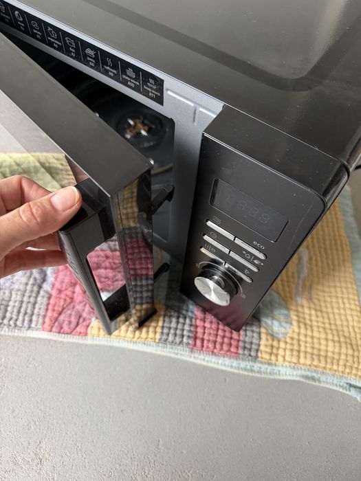 Мікрохвильова піч GORENJE MO 23 A3 BH