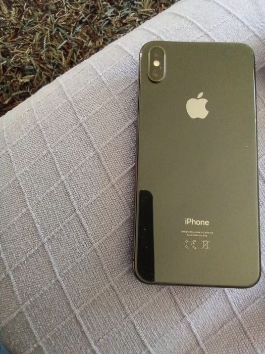 iPhone XS Max  64Gb