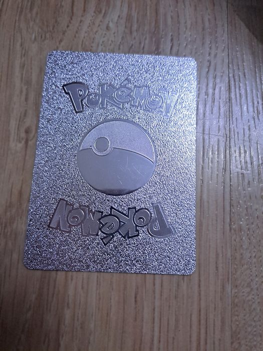 Srebrna karta pokemon Toxtricity, Vmax