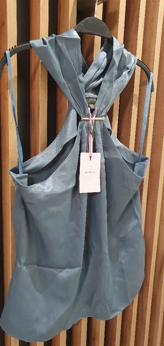 Bluzka Ted Baker rozmiar 4. Pasuje na XL Nowa z metką