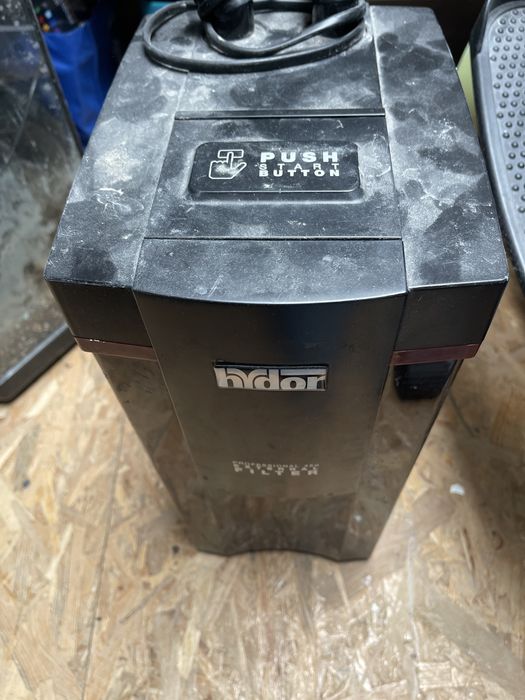 Akwarium  z filtrem i akcesoria