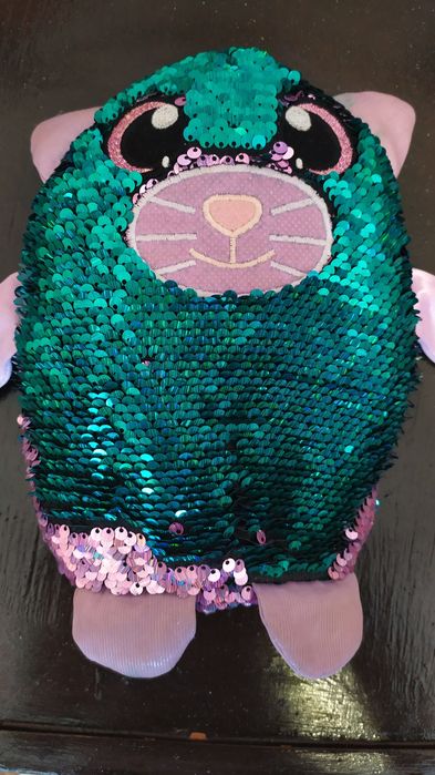 Продам игрушку кошка в пайетках