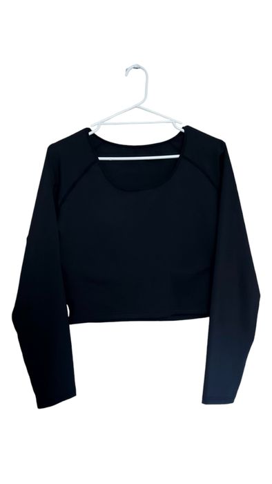 Czarny sportowy crop top Reserved rozmiar L