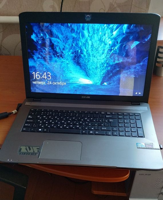 Ноутбук DNS C17A 17.3"   Nvibia GT 740m. 12Gb Ram.