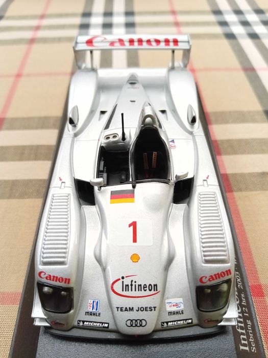 1/43 Audi R8 Infineon 12h Sebring 2003 - Biela/Werner/ Peter