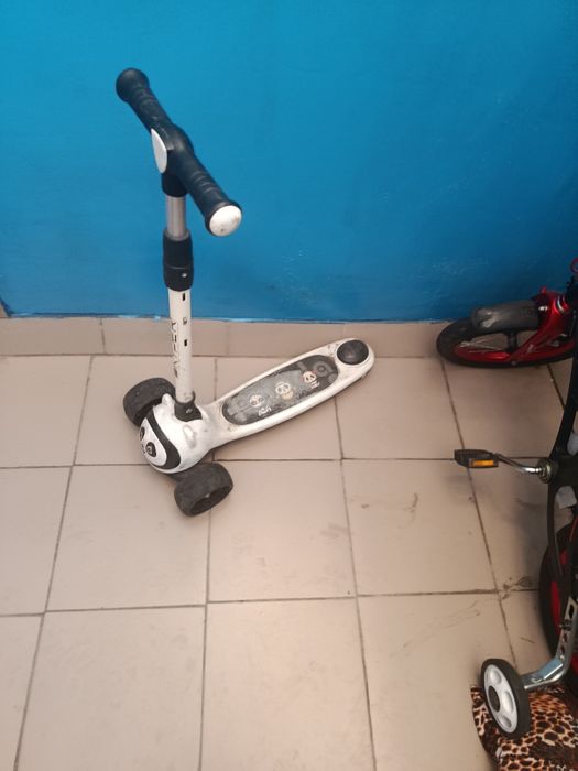 Самокат детский три колеса