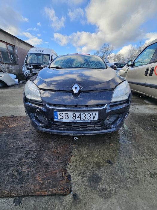 Renault Megane III TEGNE coupe zderzak przód