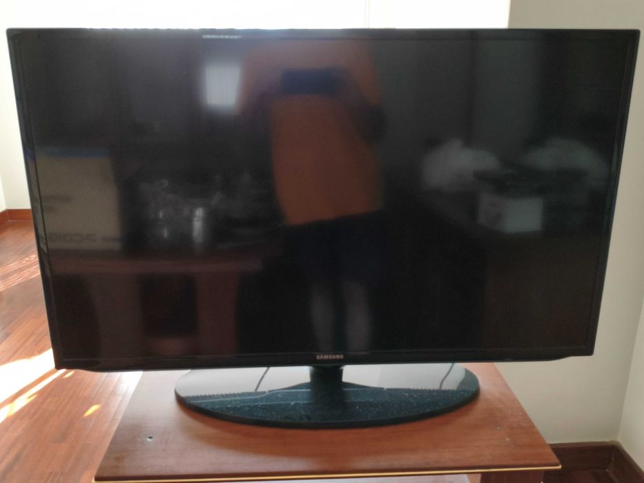 TV Samsung LCD 40'' UE40EH5000WXXC