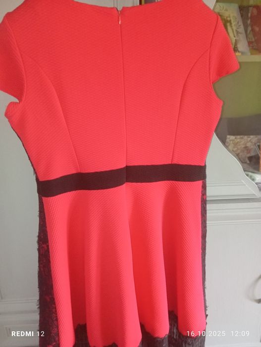 Czerwona sukienka Ryłko