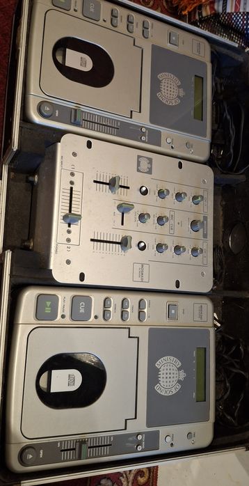 Mesa de mistura com 2 decks