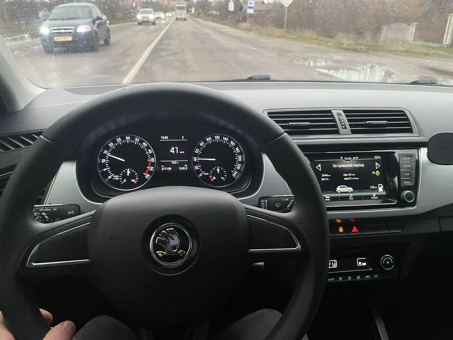 Шкода фабія 2018 року 1.4 дизель Ідеал