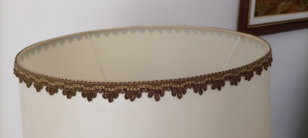 1 Candeeiro de pé alto