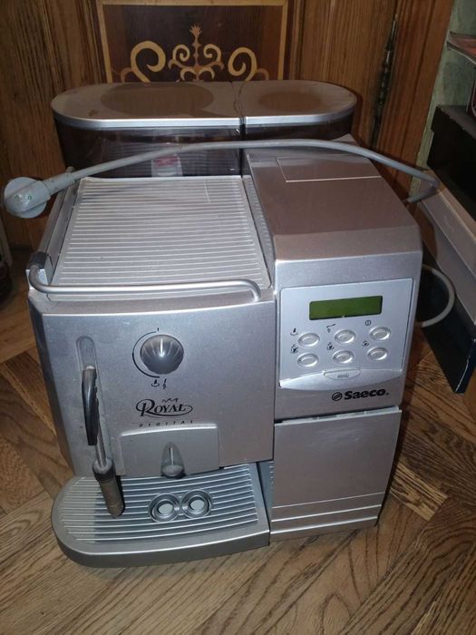 Кавомашина Saeco