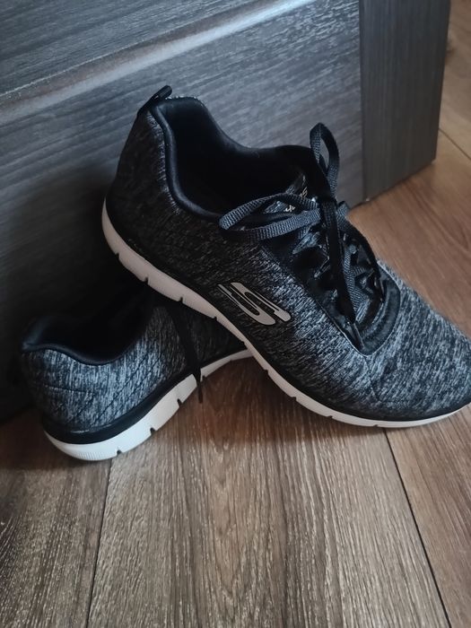 Кросівки Skechers