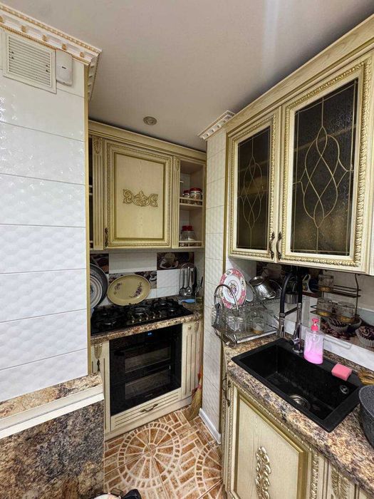 Продаж 3-кімнатної квартири по вул. Сумгаїтській, (район Епіцентру)