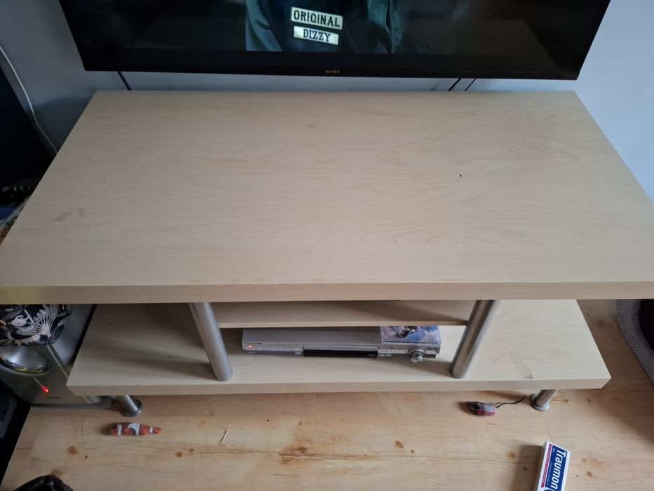 Stolik pod telewizor