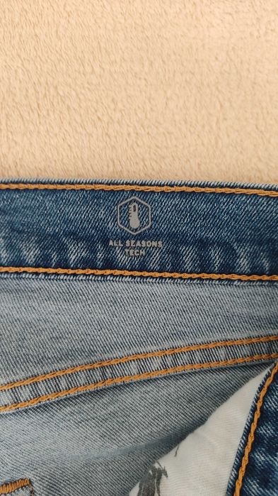 Calças jeans homem LEVIS 511 W29L30 ALL SEASONS TECH (38)