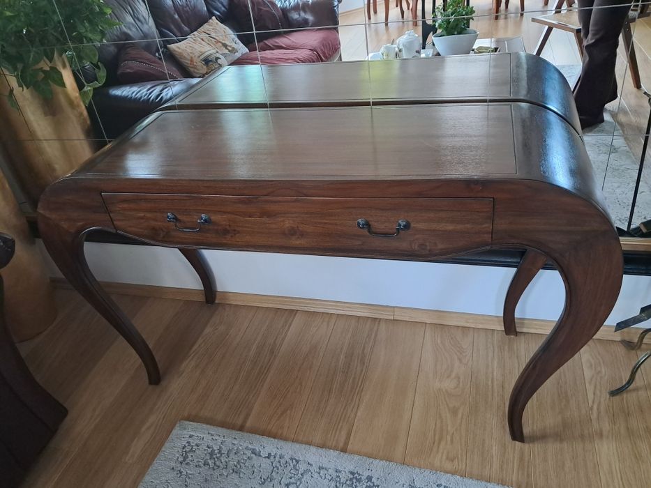 Konsola, komoda a la Ludwik