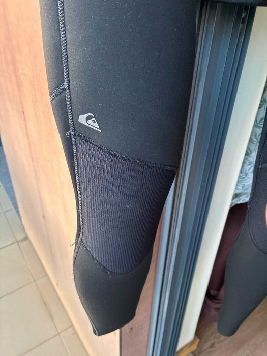 Fato de surf Quiksilver 4/3 mm – Tamanho M – pouco uso