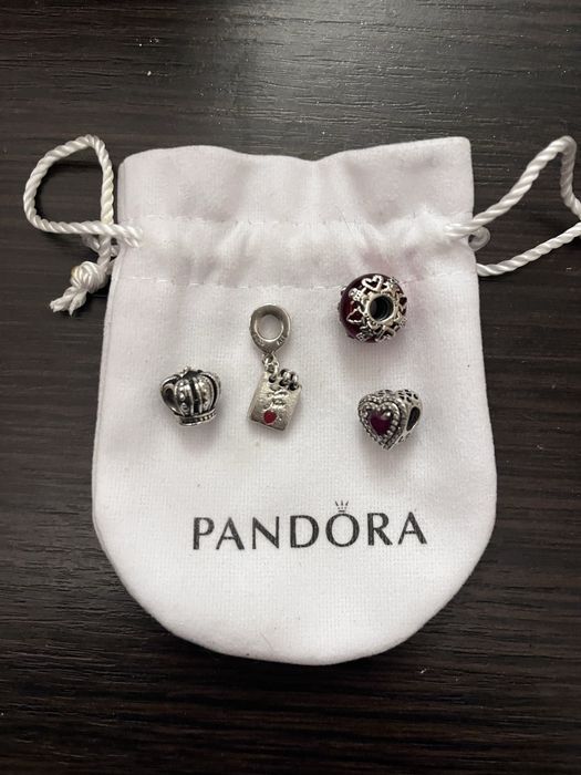 Продам шарми Pandora , мешечок та пакетик до комплекту
