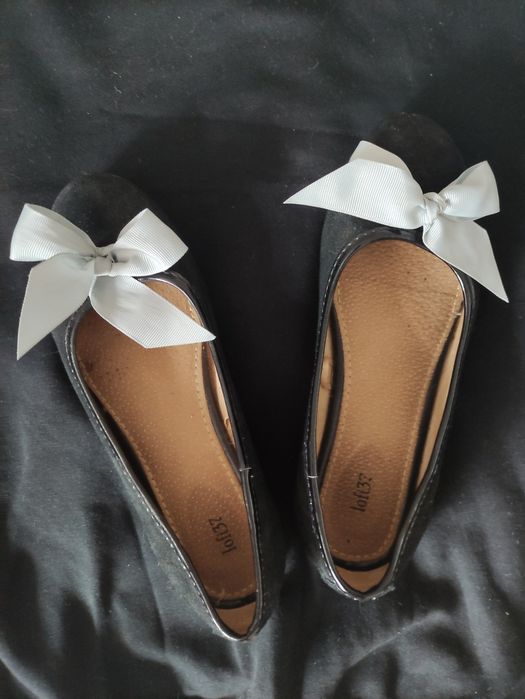 Czarne buty baleriny