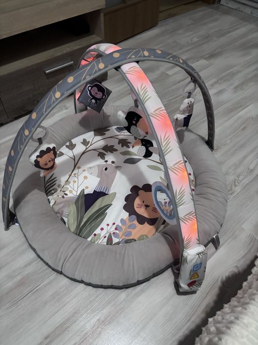 Розвиваючий килимок для немовлят