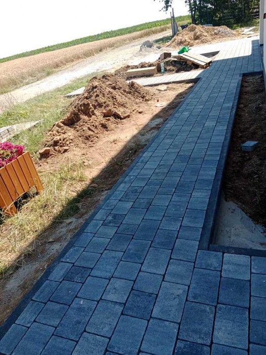 Układanie kostki brukowej