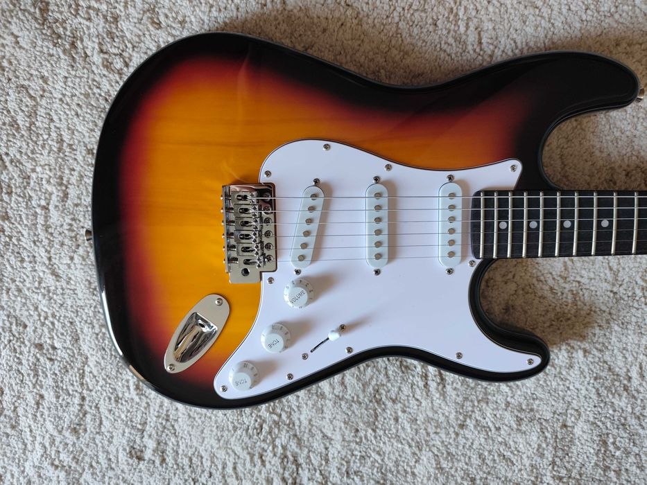 Guitarra Harley Benton ST-20 SB Standard Series