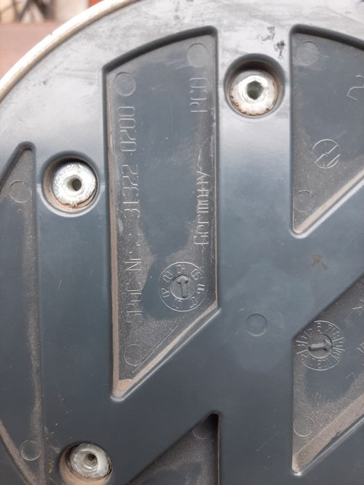 Оригинальная эмблема volkswagen transporter T5