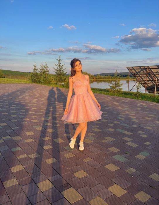 Випускна вечірня  сукня