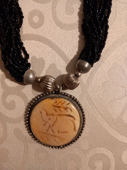 2 colares e 2 anéis + 1 OFERTA DE 1 ANEL EXCLUSIVO