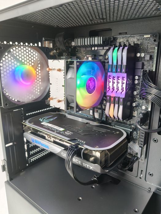 Komputer Gamingowy Ryzen 7 5700, RTX 4060 Ti, 32 GB,SSD,Win 11 Pro