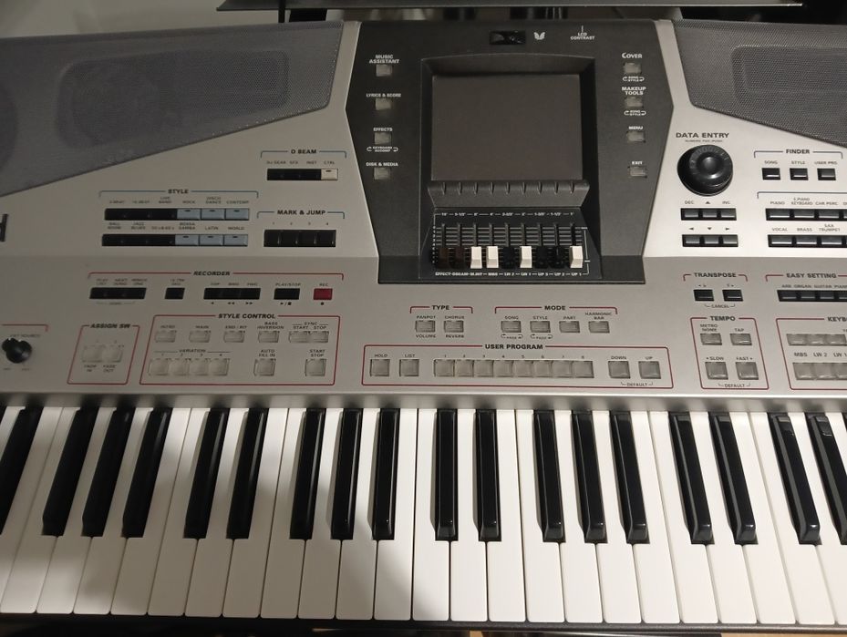 Roland e 80 sprzedam lub zamienię